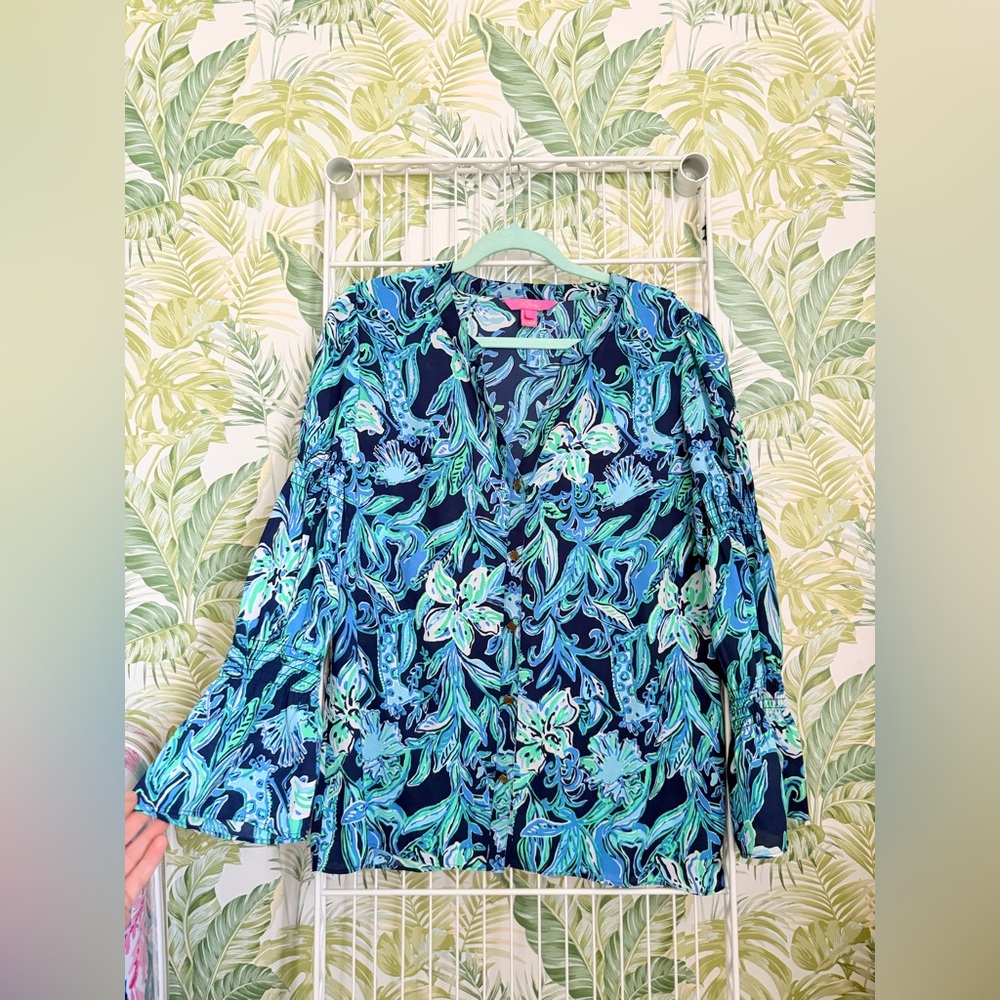 Women’s Lilly Pulitzer Maritza Top in High Tide Navy